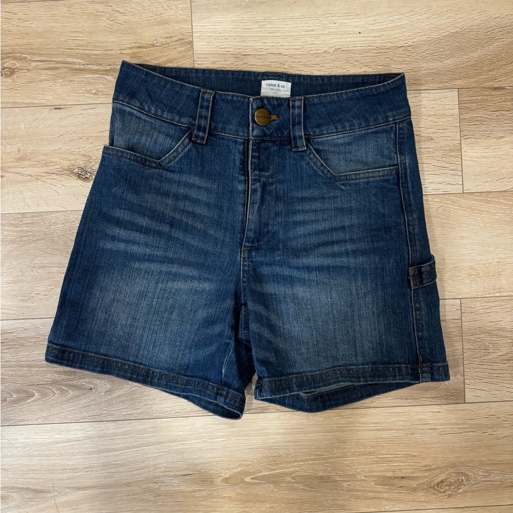 Stretchy jean shorts